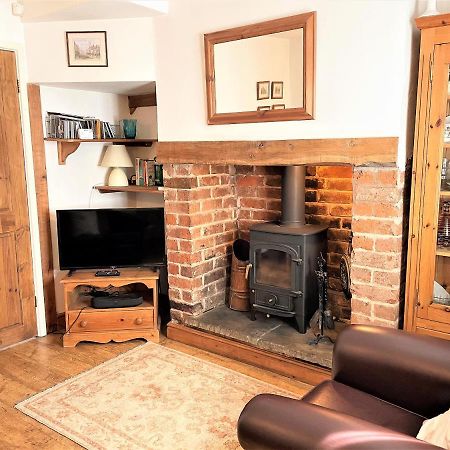 Pass The Keys Cosy Cottage With Views Over The Shropshire Hills Ludlow Kültér fotó