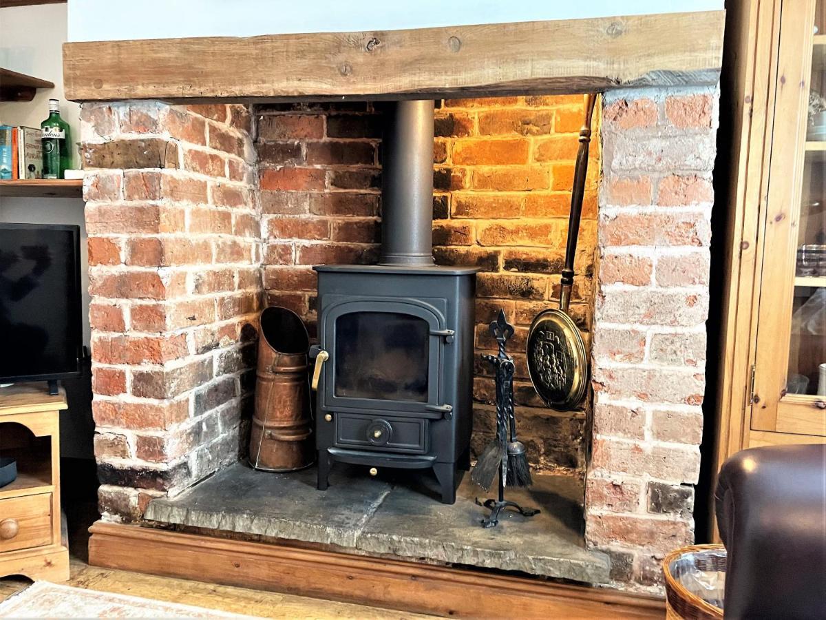 Pass The Keys Cosy Cottage With Views Over The Shropshire Hills Ludlow Kültér fotó
